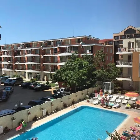 Divna Blumarine Sunny Beach